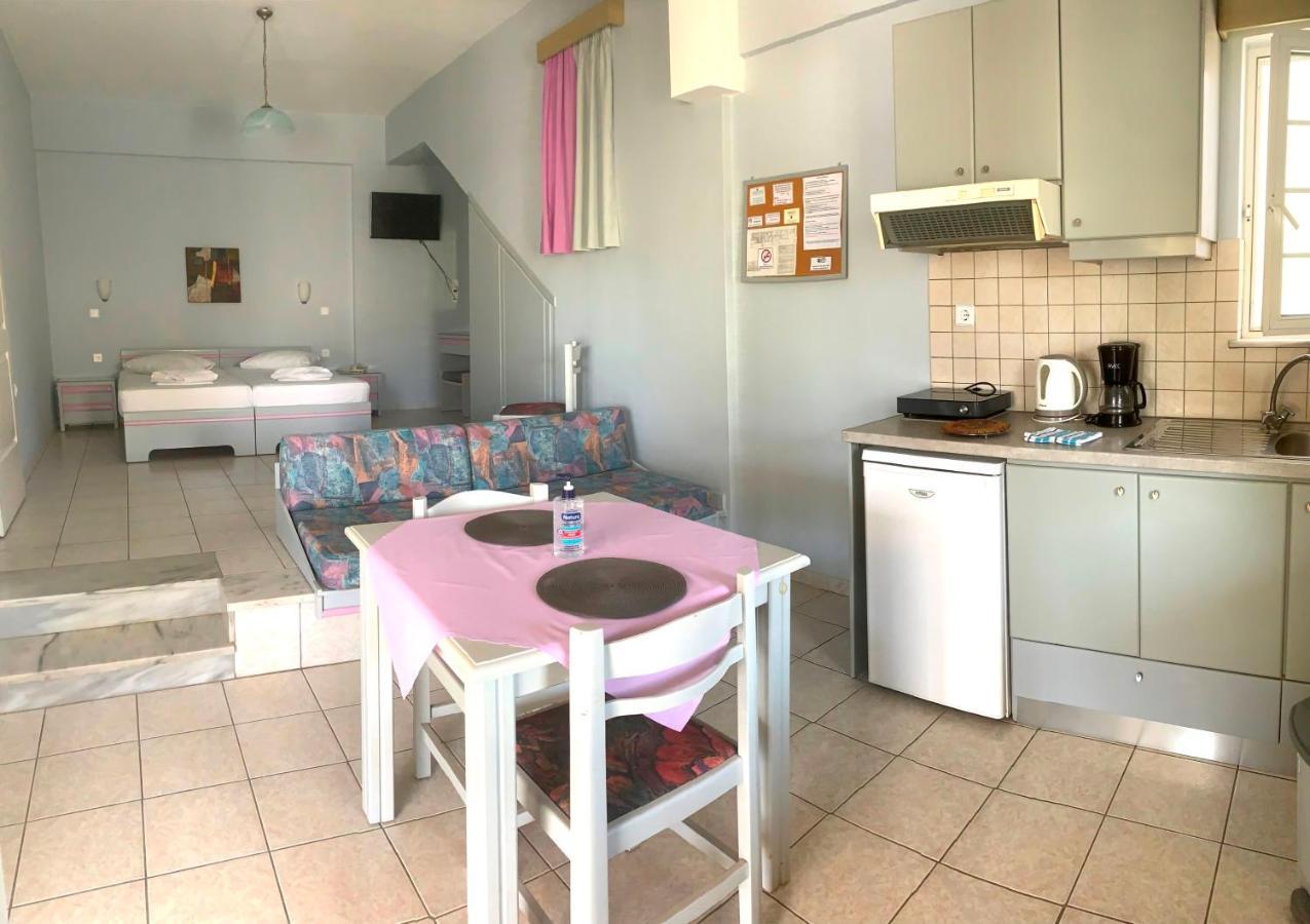 פלטניאס Ermis Suites חדר תמונה