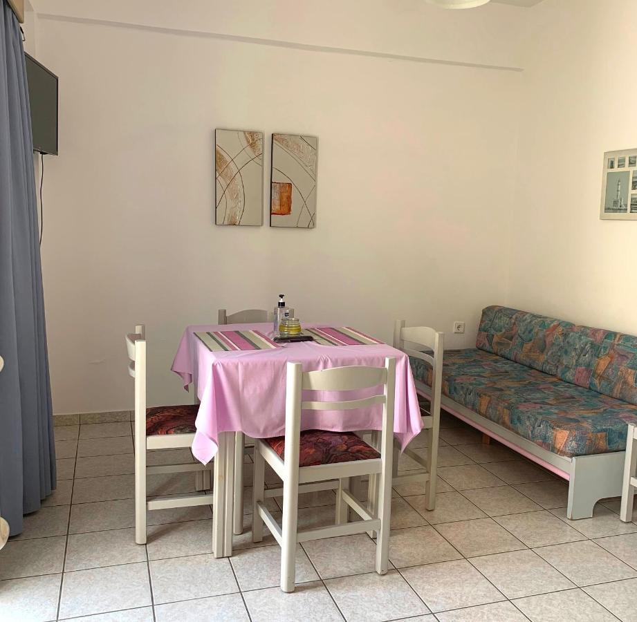 פלטניאס Ermis Suites מראה חיצוני תמונה