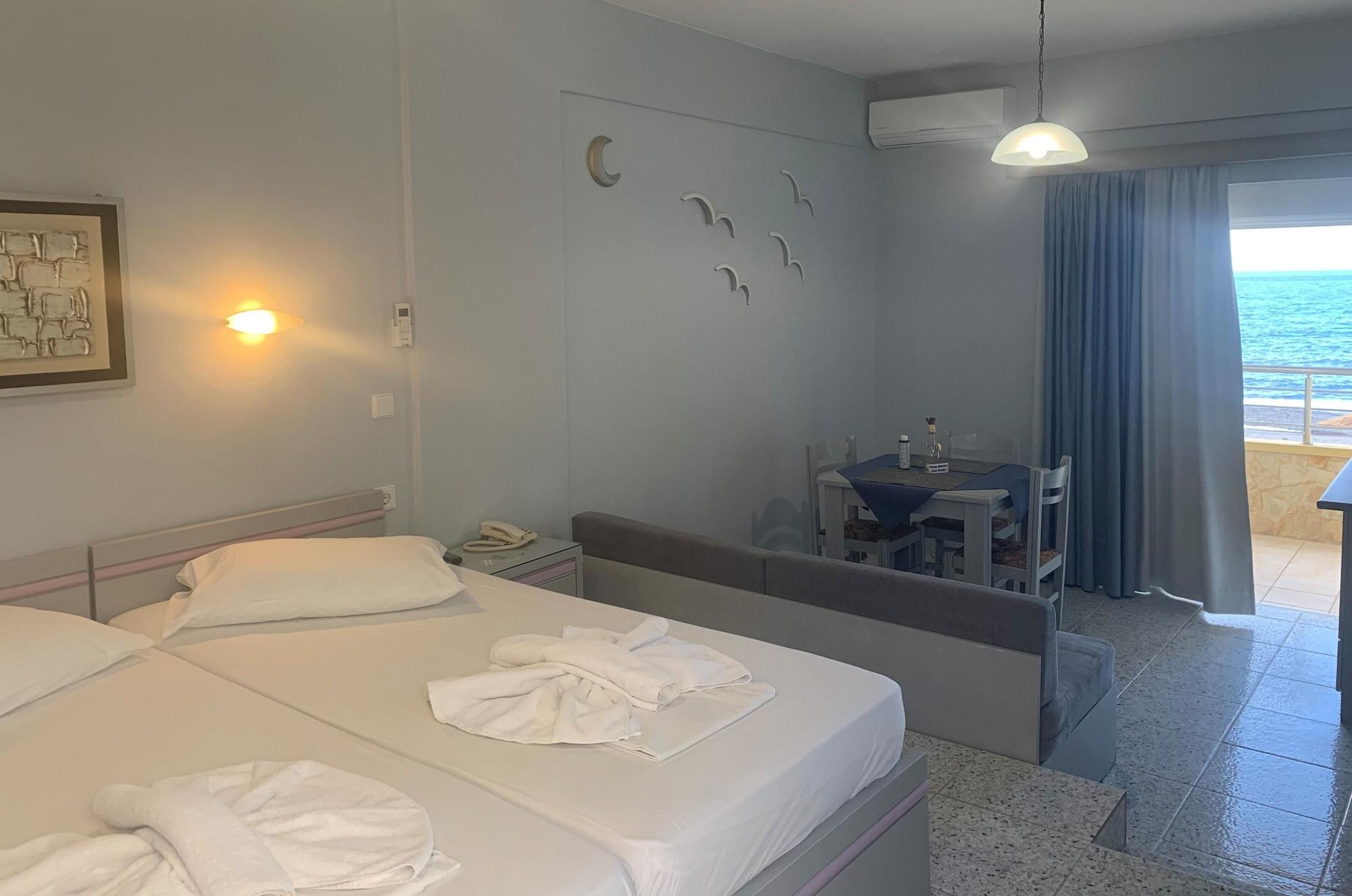פלטניאס Ermis Suites מראה חיצוני תמונה