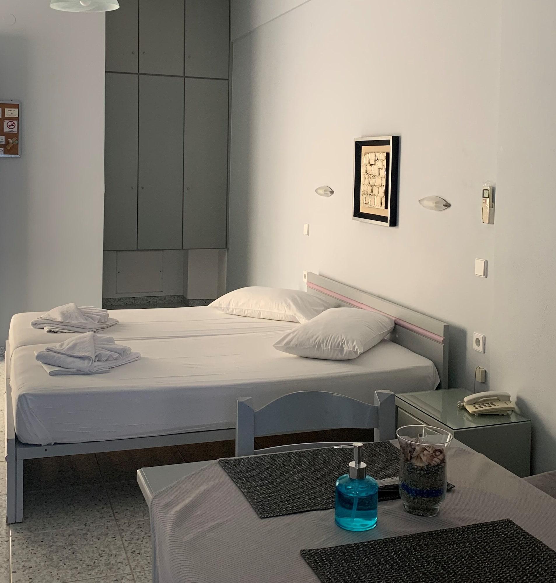 פלטניאס Ermis Suites מראה חיצוני תמונה
