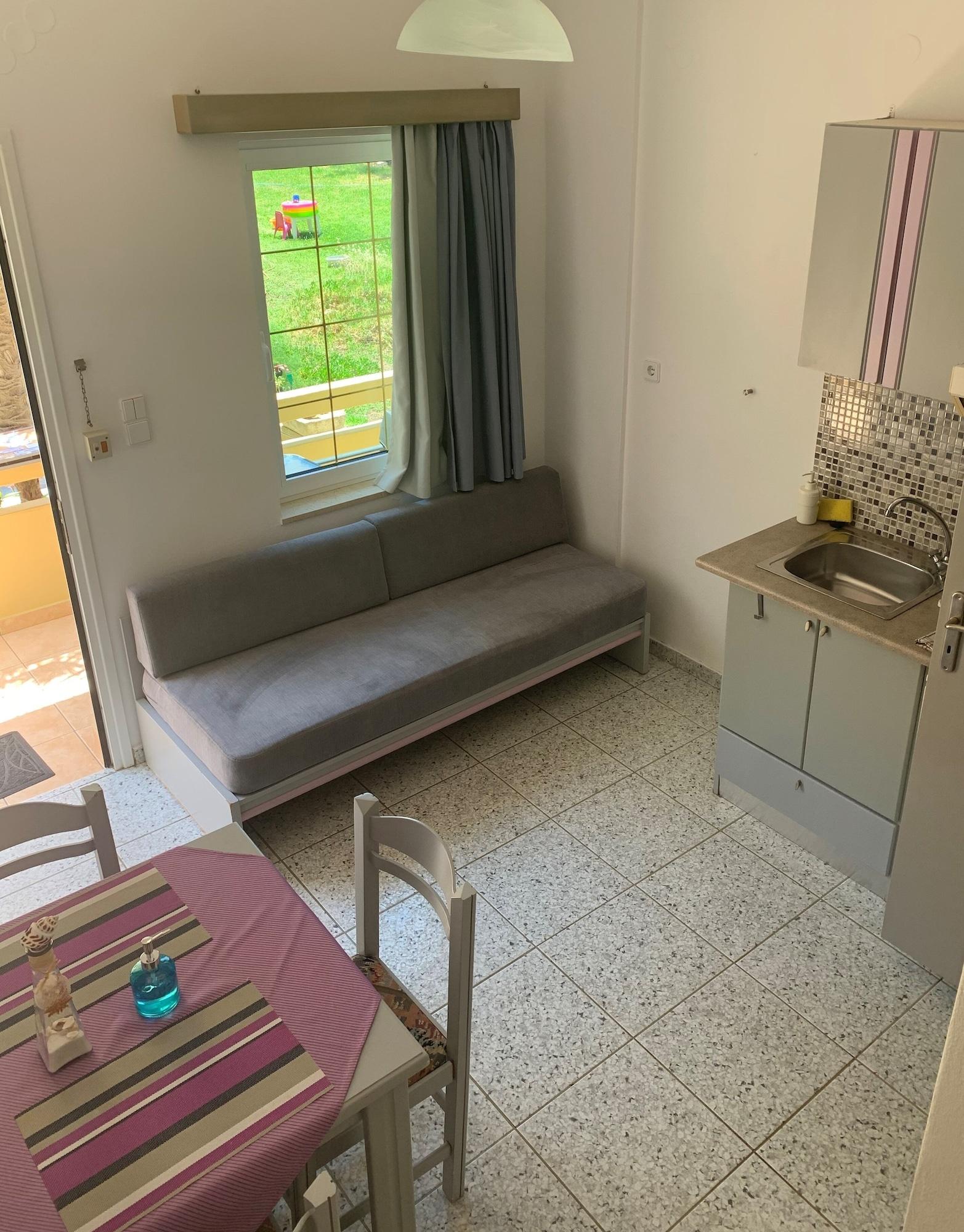 פלטניאס Ermis Suites מראה חיצוני תמונה