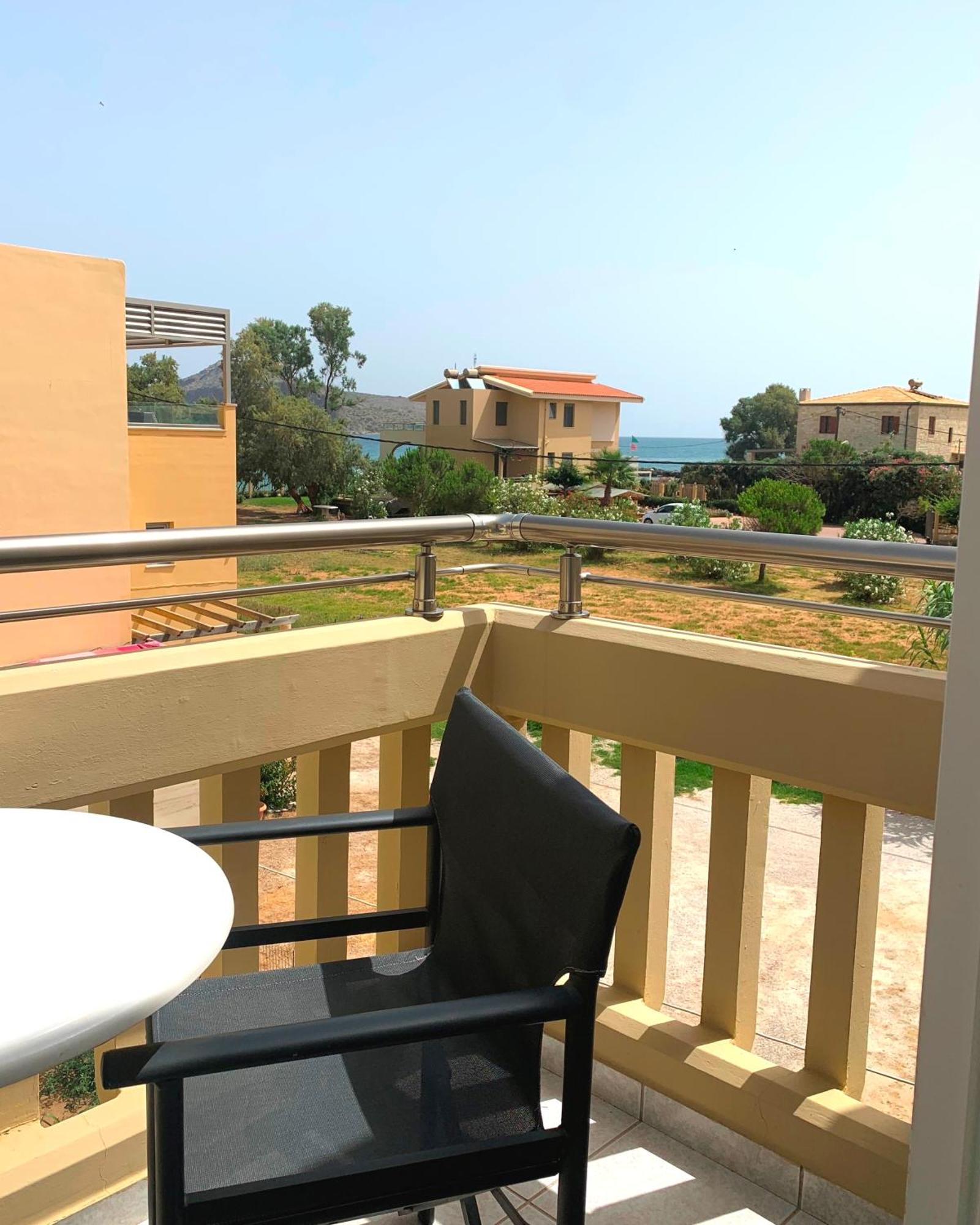 פלטניאס Ermis Suites מראה חיצוני תמונה
