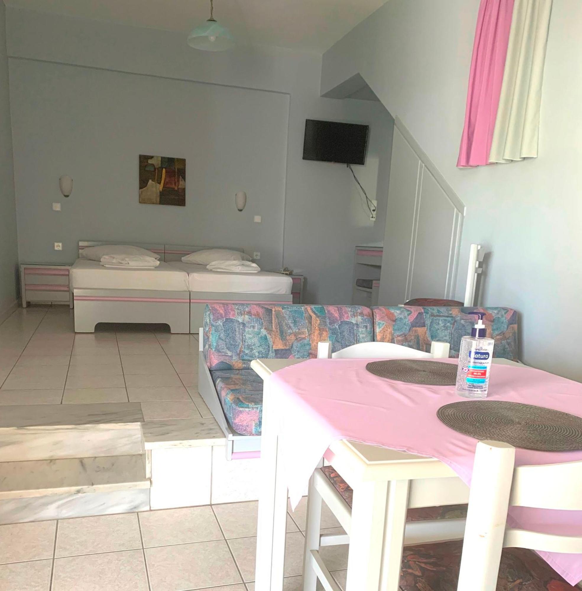 פלטניאס Ermis Suites חדר תמונה
